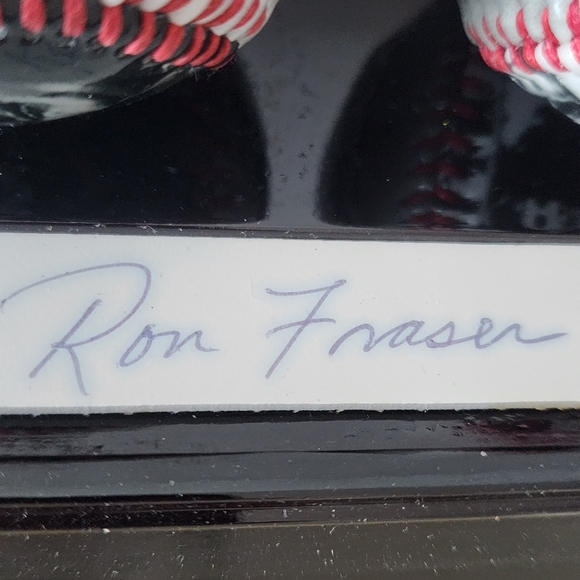 RARE UM Baseball Signed Balls 25 Years Of Excellence 425 Of 1500 Limited Edition - Picture 8 of 16